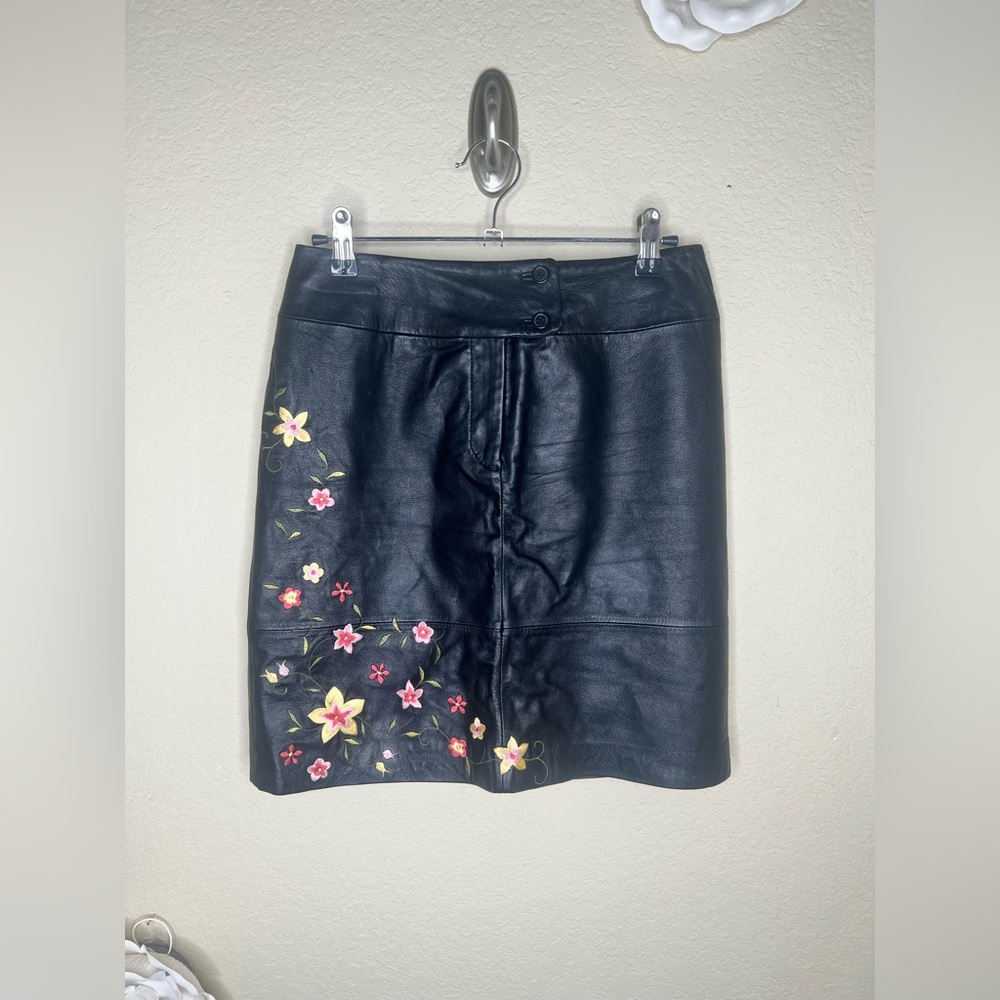 NTM: Alfani 100% Genuine Leather Floral Embroidered Lined A-Line Skirt Size 2P